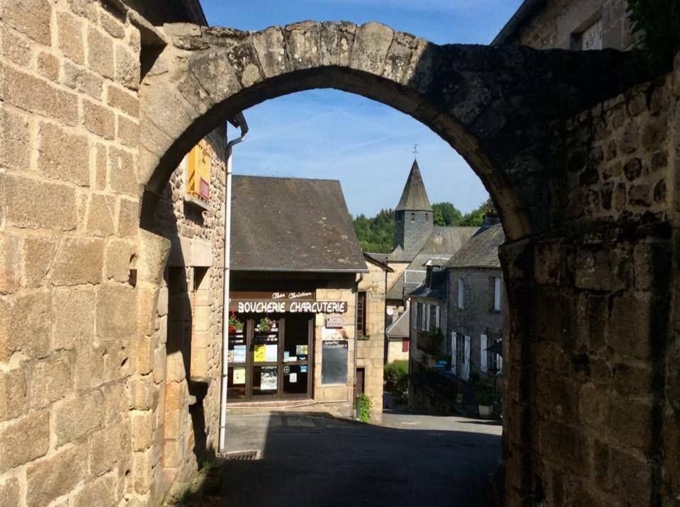 Treignac L'Ancienne Maison Bed & Breakfast エクステリア 写真