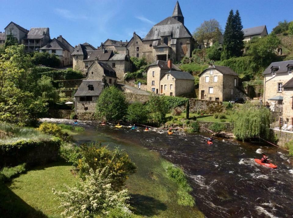 Treignac L'Ancienne Maison Bed & Breakfast エクステリア 写真