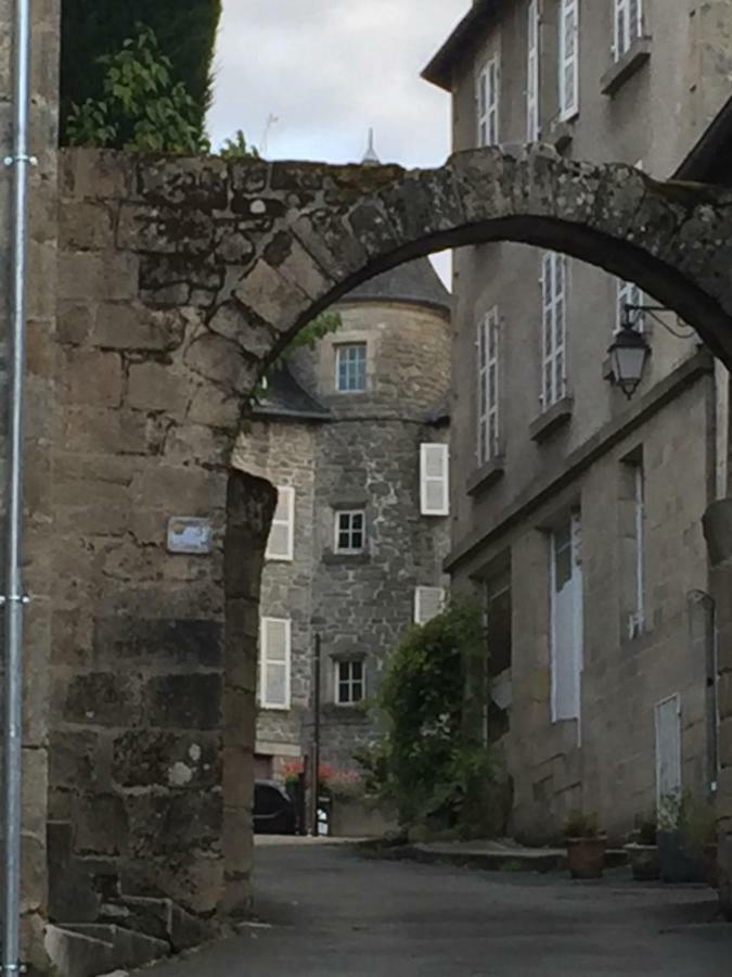 Treignac L'Ancienne Maison Bed & Breakfast エクステリア 写真